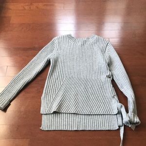 Boutique gray sweater